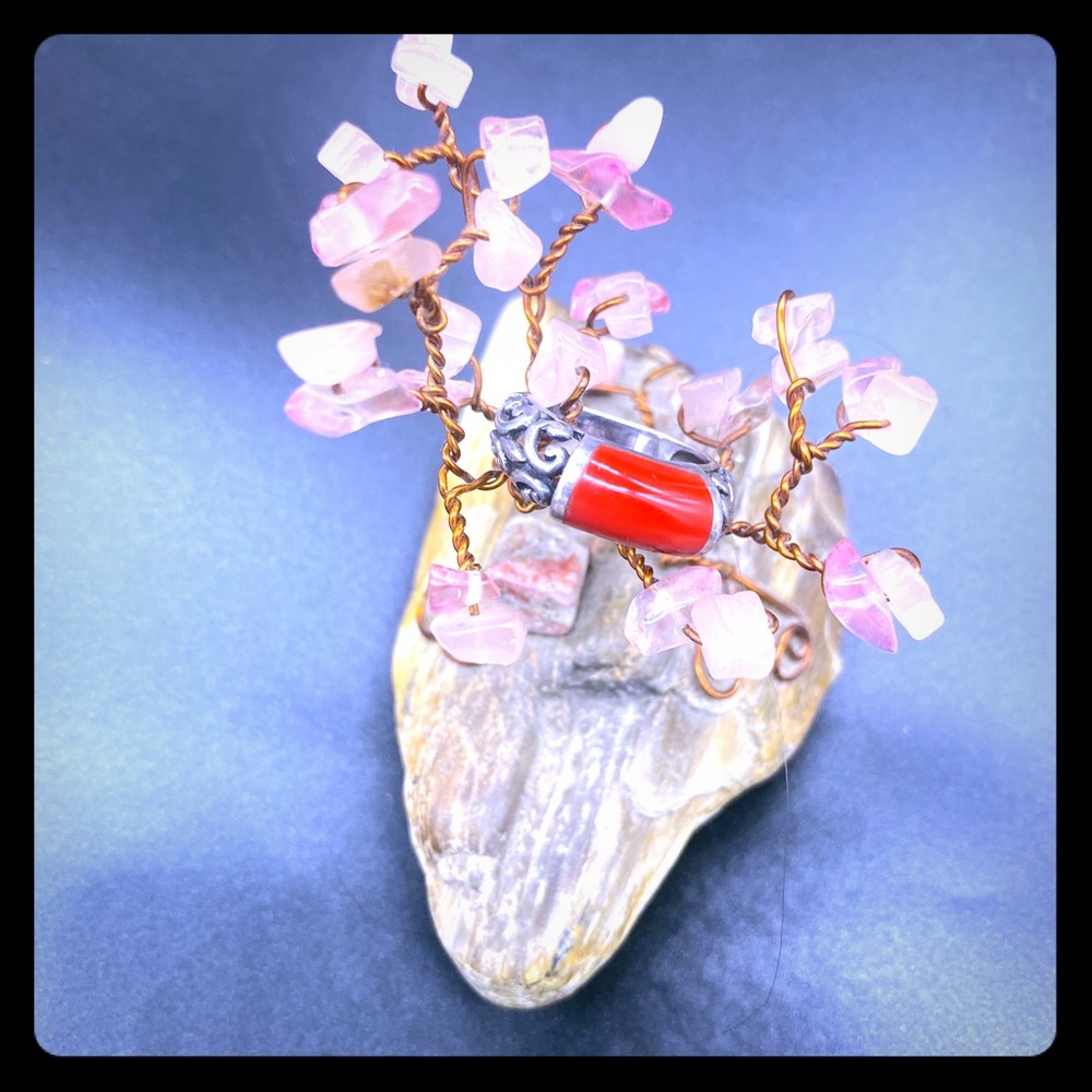 Beautiful vintage enamel filigree ring